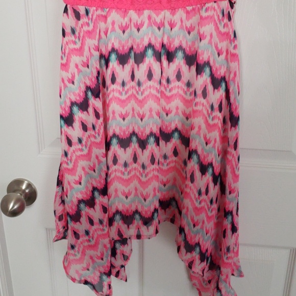 Dress - Picture 4 of 4